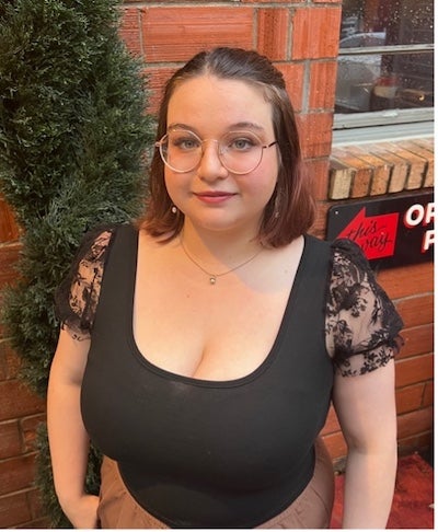 Alayne Ziglin, ‘25 Triple-majored in ‘Classical Studies’, ‘Ancient Mediterranean Civilizations’, and ‘Medieval and Early Modern Studies’ Minored in ‘Museums and Cultural Heritage’